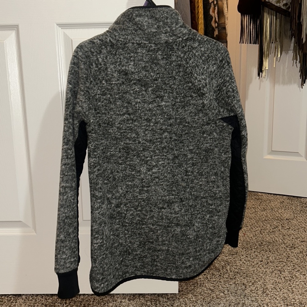 A&F Sweater - Picture 3 of 4